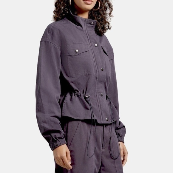 MICHAEL STARS | Twill Cropped Jacket - Picture 4 of 8